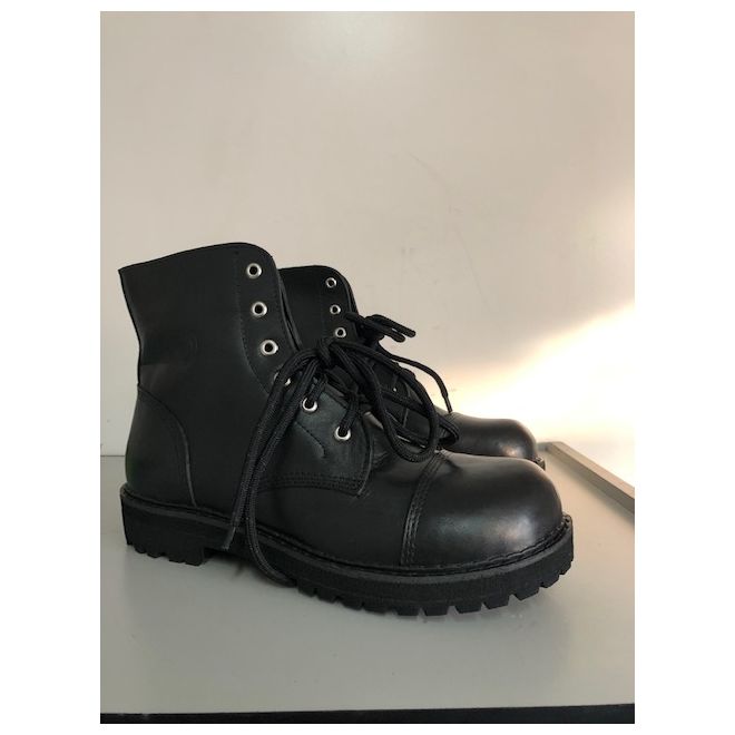 Bota Cano Curto Vintage Vilela Couro - Preto