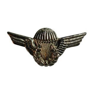 Breve Metal Paraquedista Militar Prata